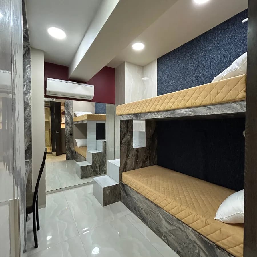 1501, 2 BHK + Bunk Beds