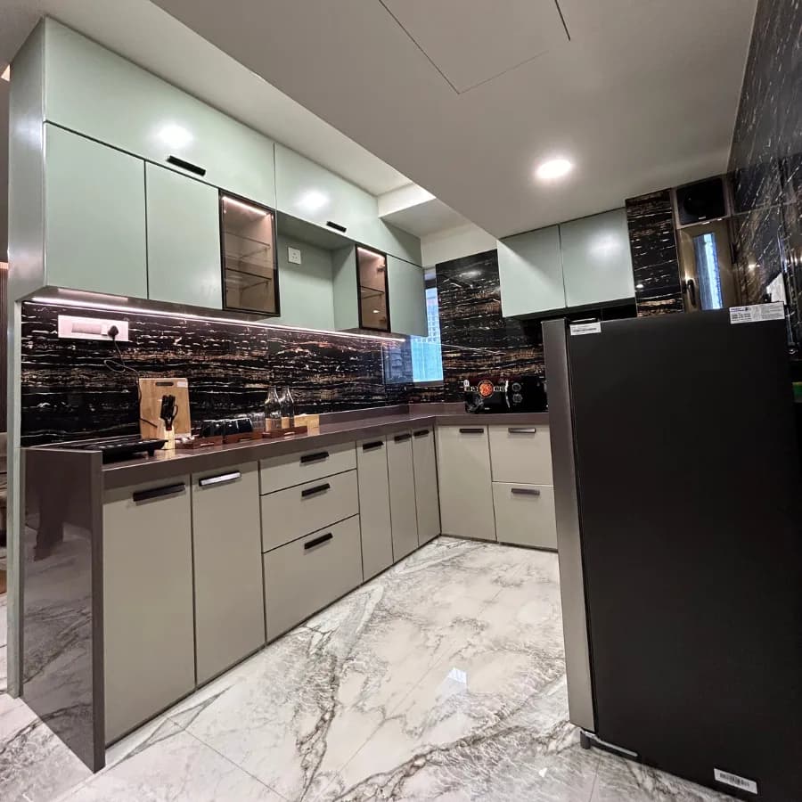 601, 1 BHK